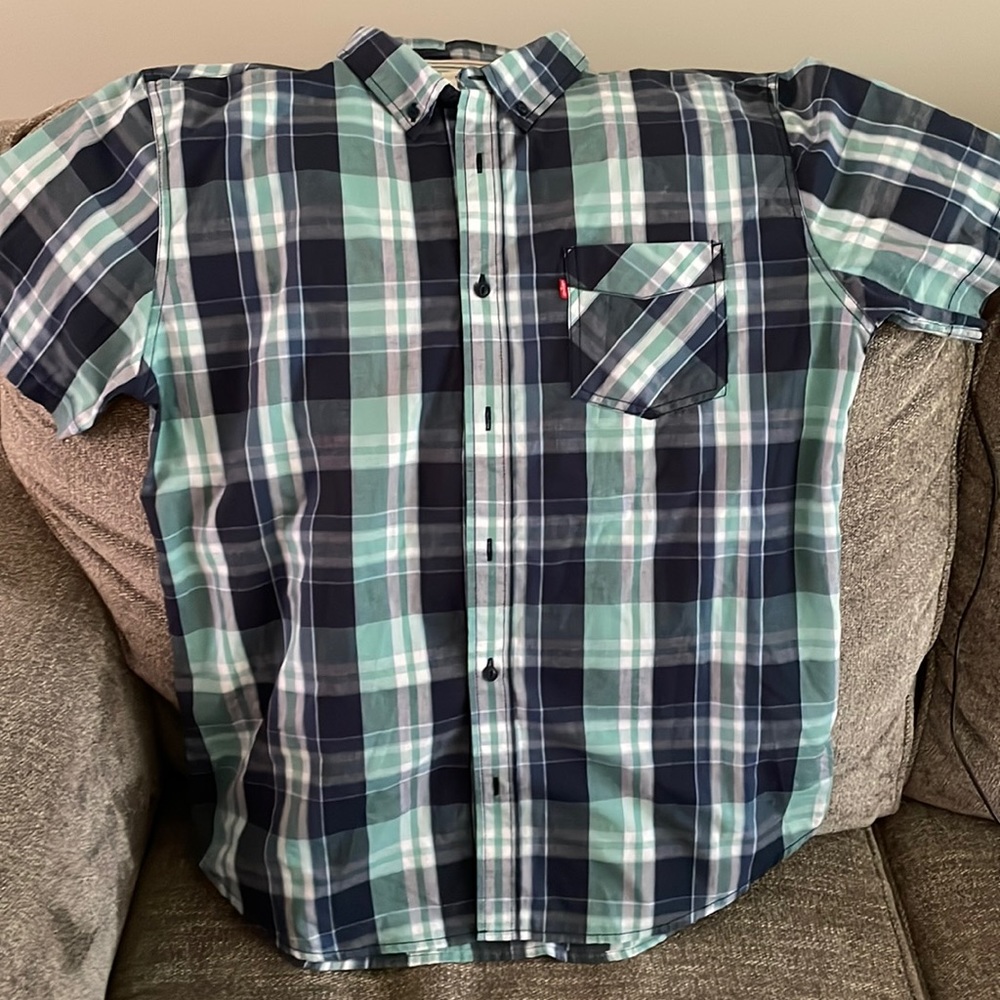 Levi’s mens short sleeve button up
